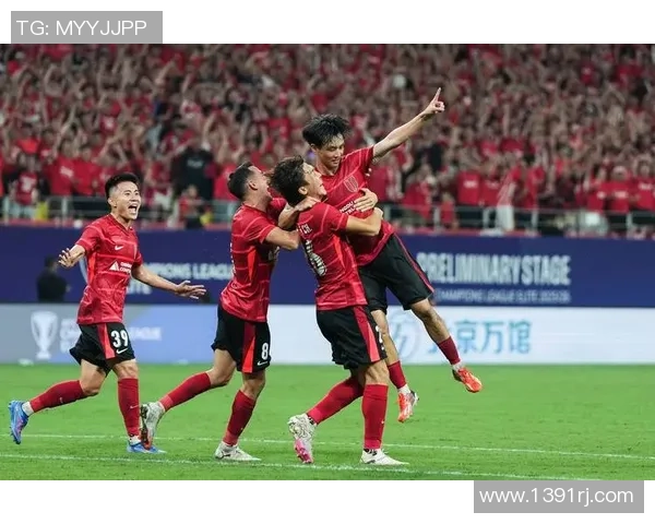 足球焦点：成都足球队的战术探讨